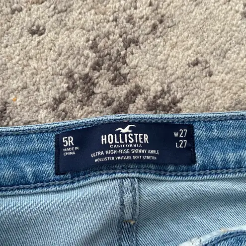 Hollister Ultra High Rise Two Toned Jeans