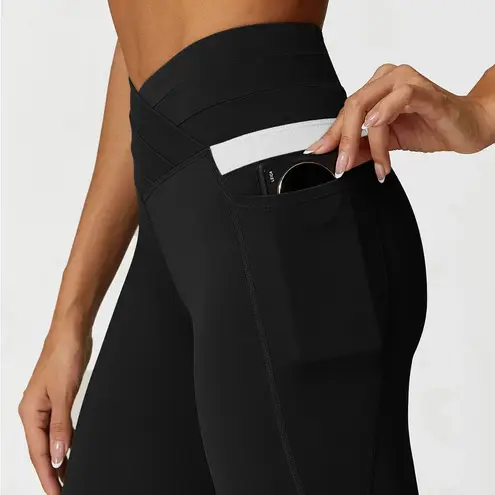 Berlook Activewear Black High Waisted Pockets Leggings 26" Size M