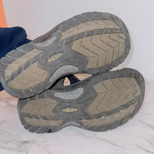 Keen Sandals Women’s Size 7 Brown Shoes Outdoor Trail Hiking Sport Waterproof 7