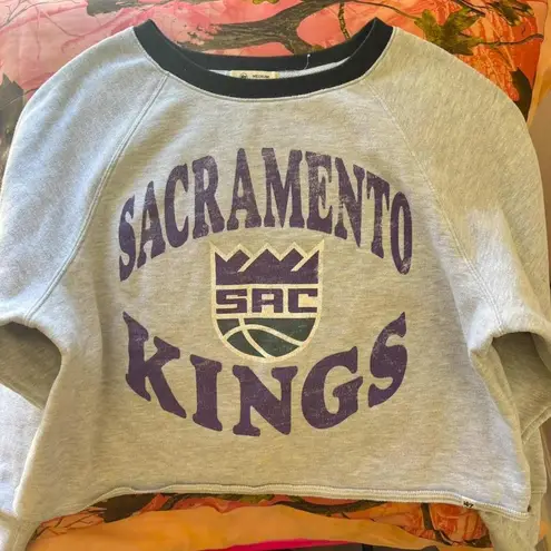 47 Brand sacramento kings california basketball grey crew neck cropped sweatshirt