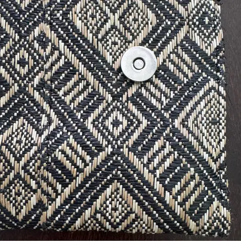 MMS Black Tan Tribal Vegan Leather Casual Clutch Purse Minimalist Sleek Classic