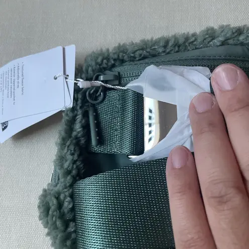 Lululemon Belt Bag 1L Fleece - Grey Eucalyptus