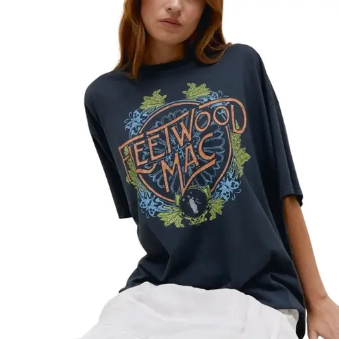Daydreamer Fleetwood Mac Flower Crest Tee One Size P2P 27” New w/o Tag MSRP $98