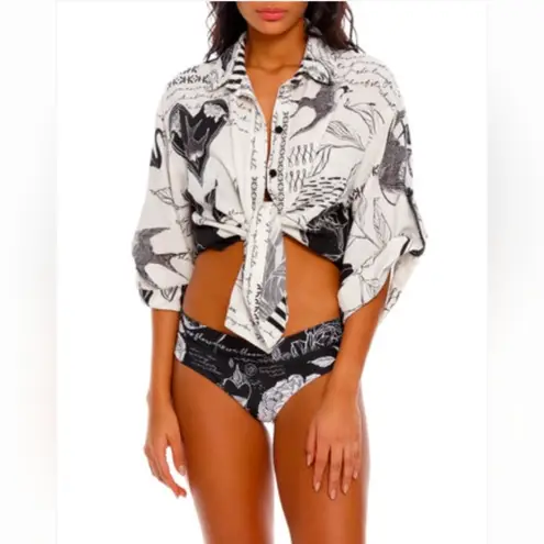Agua Bendita NWT! Thoughts Print Chrissy Shirt- Size L