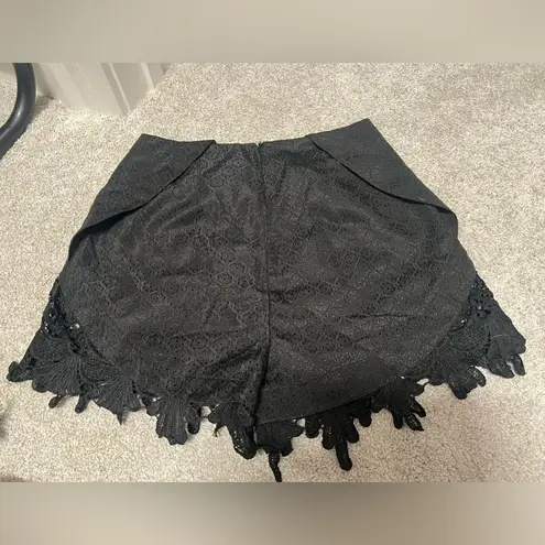 Missguided  lace trim tulip shorts