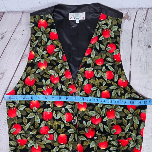 Orvis Vest Womens L Black Red Apple Print Sleeveless Button Up USA Made