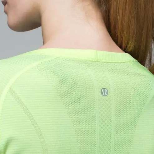 Lululemon ✨ Citrus Swiftly Tech Long Sleeve Crew Sz 4 Top✨ thumbnail 6