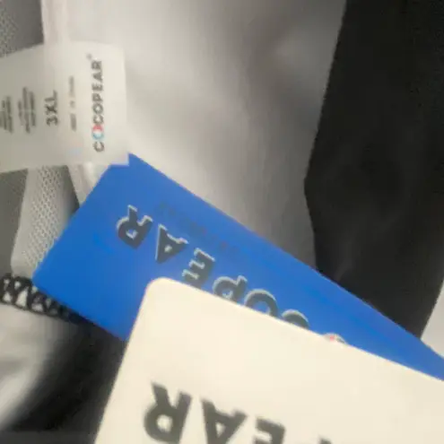 COCOPEAR Women's Elegant Crossover One Piece Swimdress Floral Skirted Sw… Black Size 3X