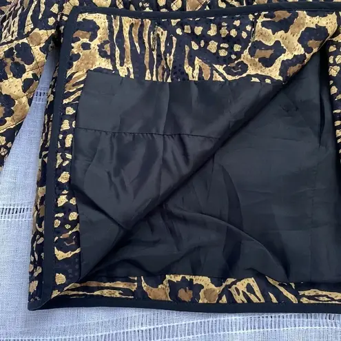 Maggy London Maggie London vintage quilted jacket in animal print.