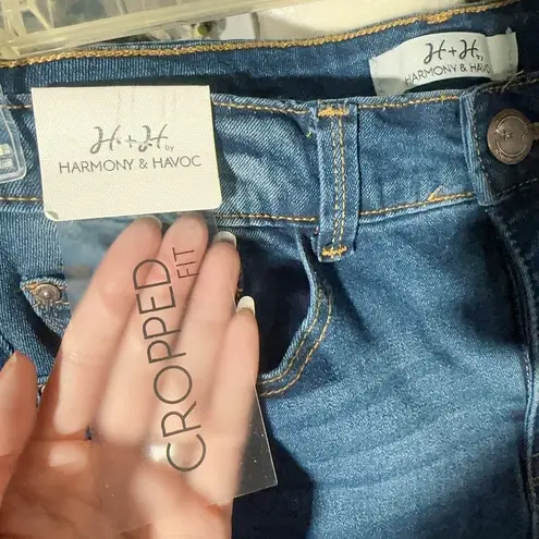 Harmony & Havoc MSRP$40 ladys H+H by CROPPED fit size 10 blue jeans new with tag