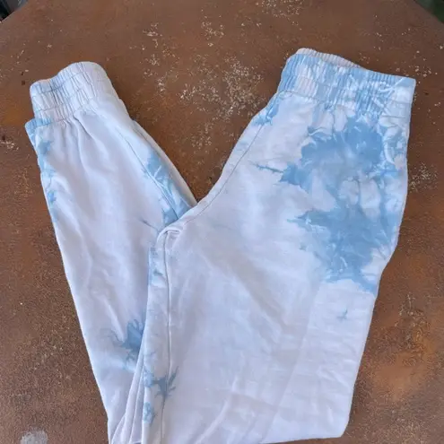 frankie's bikinis Frankie’s bikini tie dye blue sweatpants
They fit more like an xs