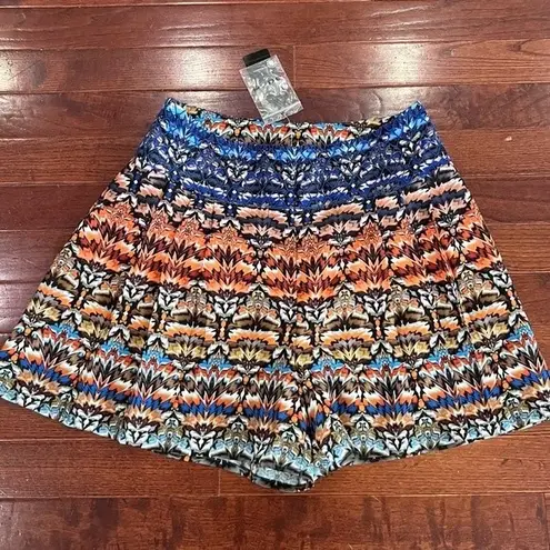 Bebe boho printed Turkish flare shorts size 2 NWT