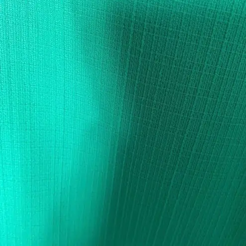 Vintage Style Green Short Sleeve Button Down Shirt with Front Pockets (M/L) Size M