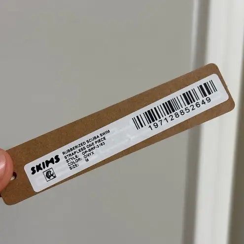 SKIMS NWT Rubberized Scuba Swim Strapless One Piece in Onyx - Size M