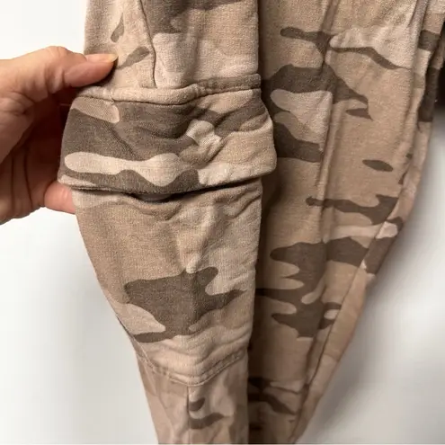 Banana Republic  Jogger Cargo Pants Camo Soft size large elastic waist drawstring