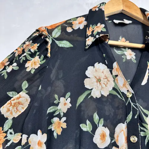 Ember Floral Ruffle Top Long Sleeve Buttoned Women's Medium V