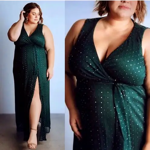 Baltic Born NEW Helen Sleeveless Sparkle Gown in Emerald Size Large