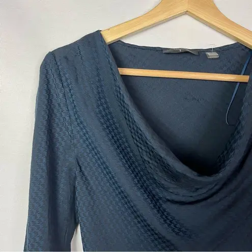 T Tahari Tahari Navy Blue Houndstooth Fitted Cowl Neck Long Sleeve Blouse S