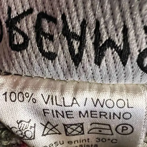 Dreams by Tuoriniemi Rare Merino Wool Cream Floral Scarf Small Flaws