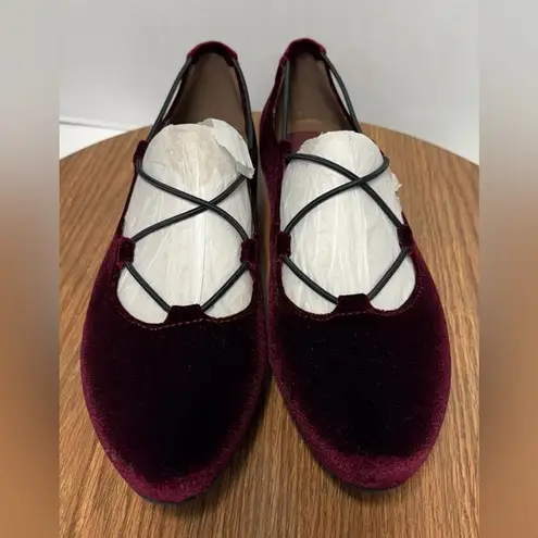 Earthies Essen Burgundy Canvas Velvet Ballet Flats NWOT
