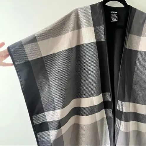 Ike Behar Fleece Plaid Poncho Wrap Shawl Black Size undefined
