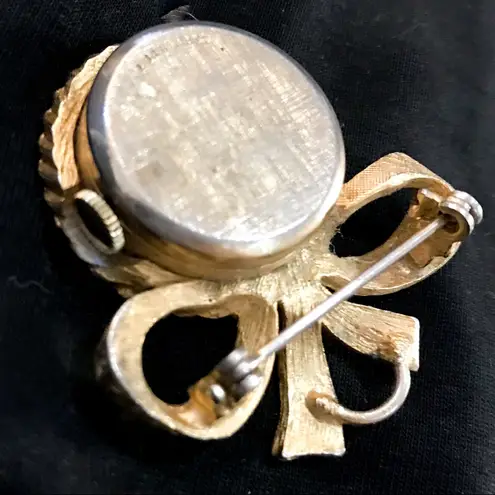 Endura vintage brooch watch Gold