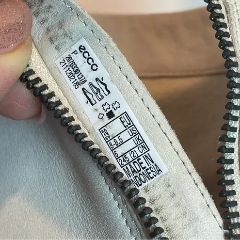 Ecco Shape Sculpted Motion 35 Women’s Sz 8.5 Cream Leather Platform Ankle Boots