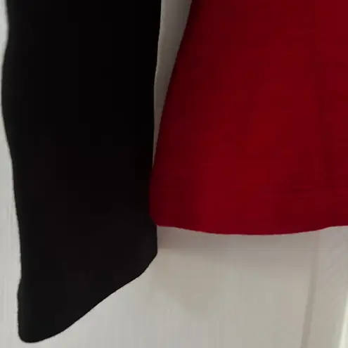 Vaara Luxury Athleisure Black, White, and Red Long Sleeve Half Zip Top Pullover Black Size M