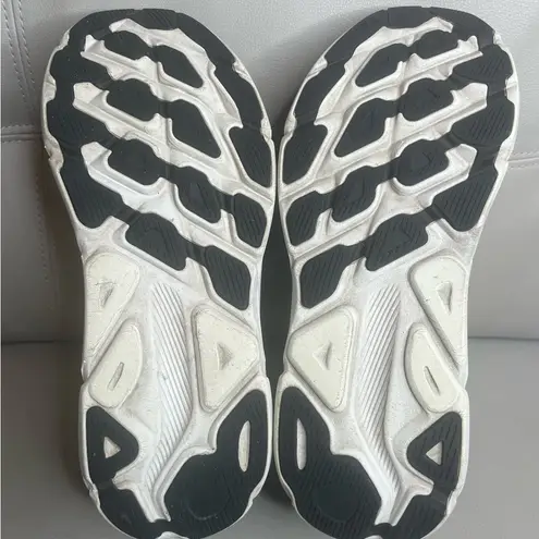 Hoka Clifton 9 Black White Athletic Running Shoes Sneakers Women’s Size 9.5