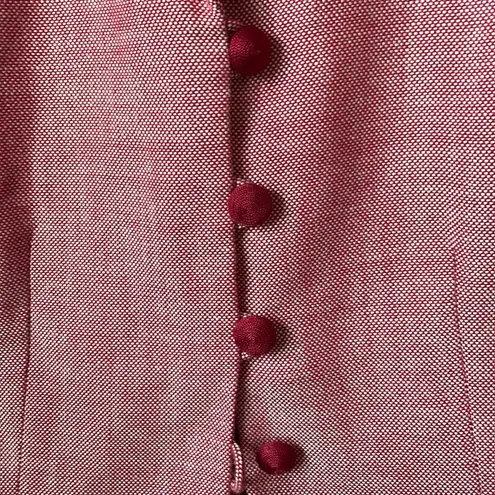 Kasper 2 piece suit in size 12 with button detail on jacket. Blazer/skirt Career