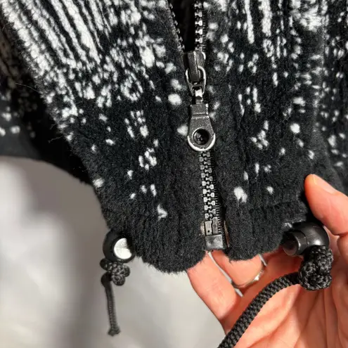 VTG Mazmania Zebra Print Fleece Jacket Full Zip White Black 90s Art to Wear M Size M