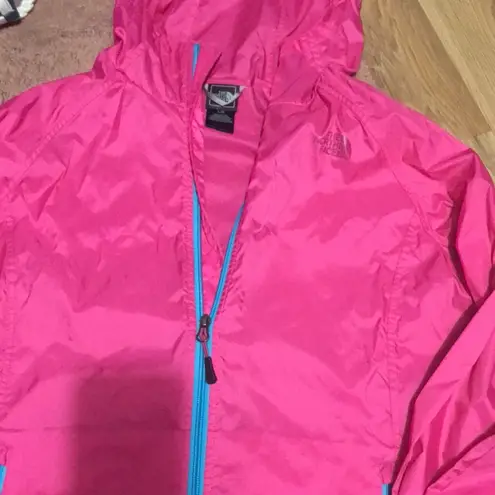 The North Face Women’s windbreaker