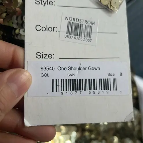 Mac Duggal Gold Sequined Gown Stunning Cap Sleeve Trumpet Maxi Dress Evening 8