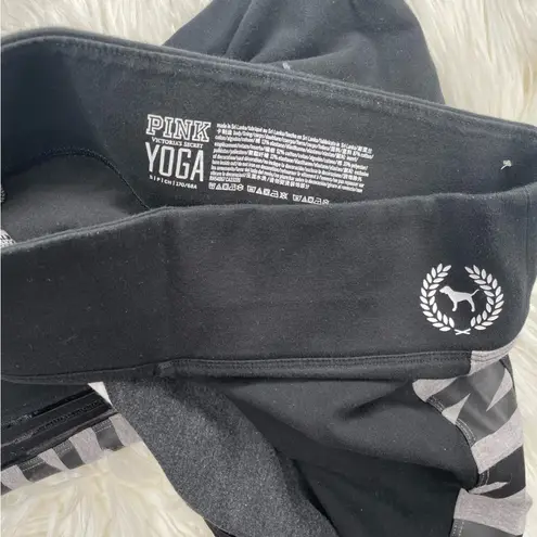 PINK - Victoria's Secret VS PINK