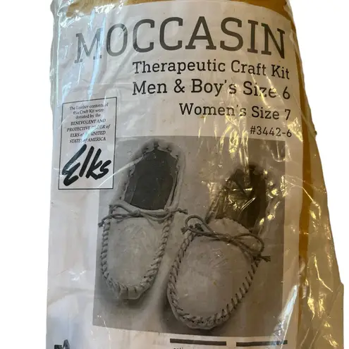 Moccasin Therapeutic Craft Kit Unisex #3442