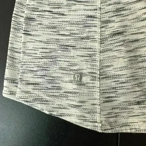 Lululemon  space gray long sleeves shirt