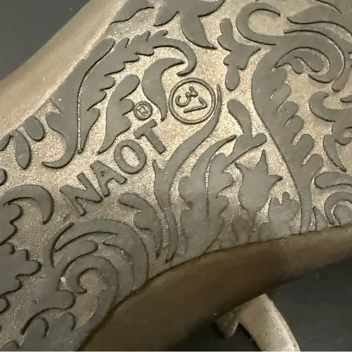 NAOT Judith Sandal T