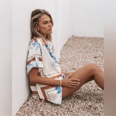 Petal and Pup Floral Satin Button Down Short Sleeve Blouse Top, 10