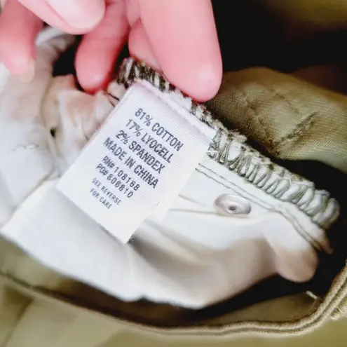 Tilly's  RSQ olive wide leg cropped jeans size 9 - Image 8