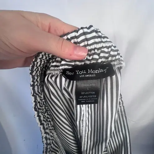 See You Monday Gray & White Striped Tie Waist Circle Skirt Preppy Size Large