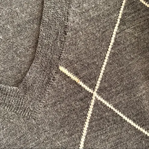 Club Monaco Merino Wool V-Neck Pullover Sweater