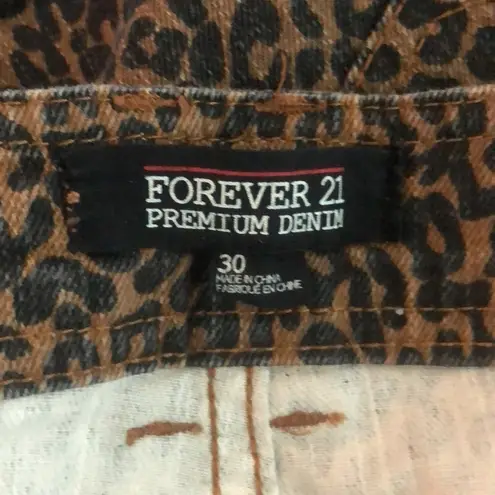 Forever 21  size 30 cheetah animal print jean shorts