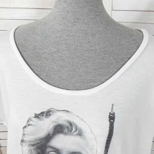 Marilyn Monroe La Vie Est Belle Eiffele Tower Slouchy T Shirt White Small