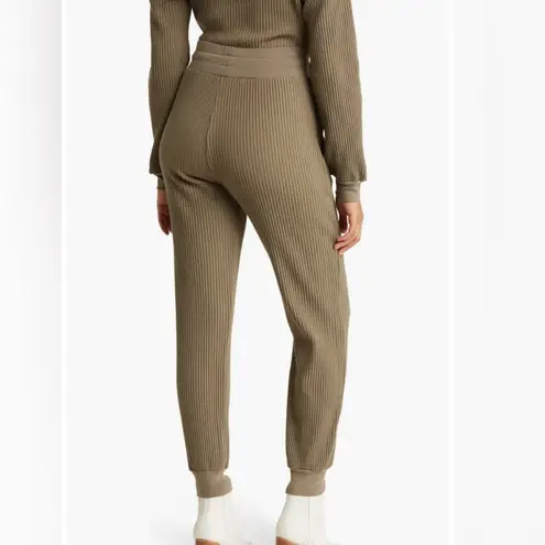 The Range High Waist Knit Joggers in Utility Green Ribbed