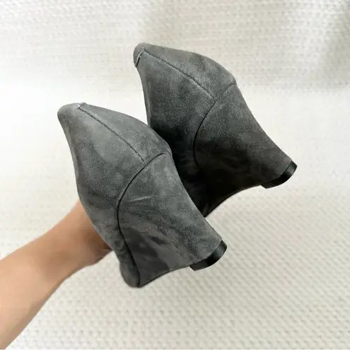 Vionic  Camden Dark Grey Suede Round Toe Wedge Heel Dress Shoe 7 Like New