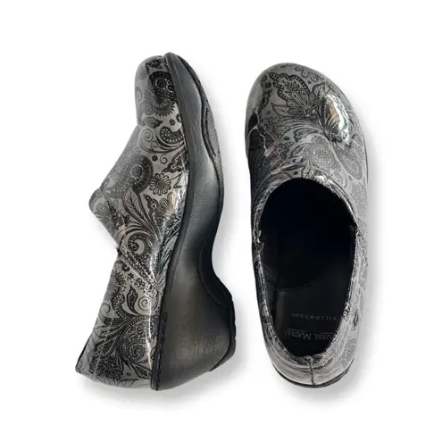 Nurse Mates Gray Paisley Pillow Top Cushion Clogs