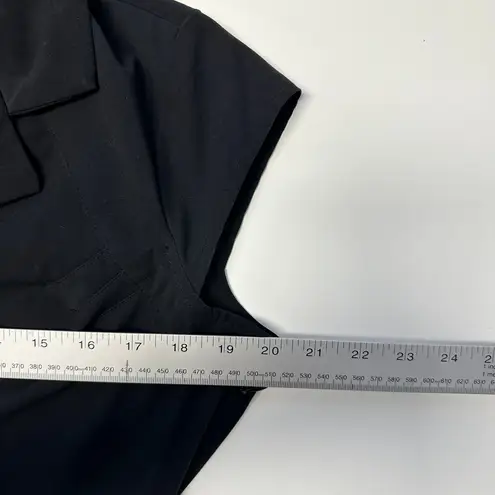 COURTENAY Black Button