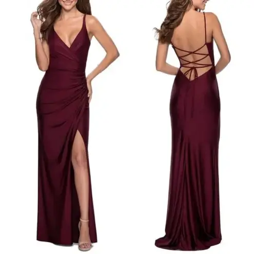 La Femme  Ruched Jersey Gown in Dark Berry Size US 0