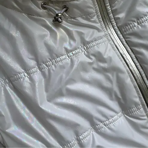 White Pearl women’s puffer size small