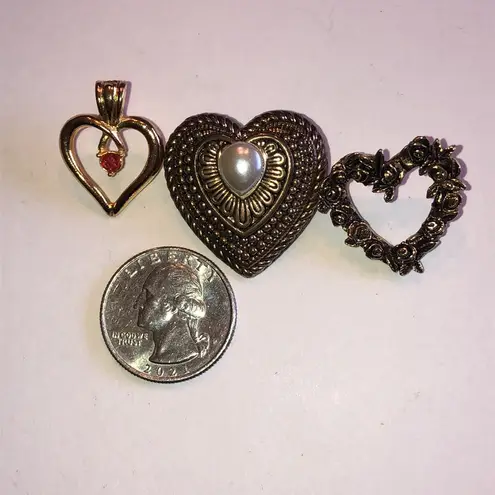 Gold Tone Brass Tone Heart Brooch Set